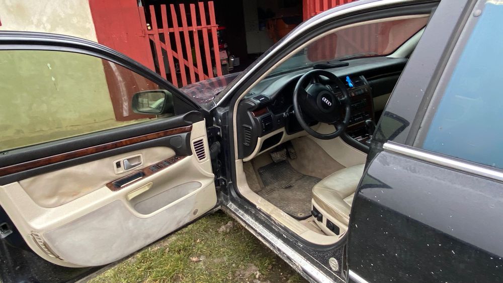 Audi A8 у продажі