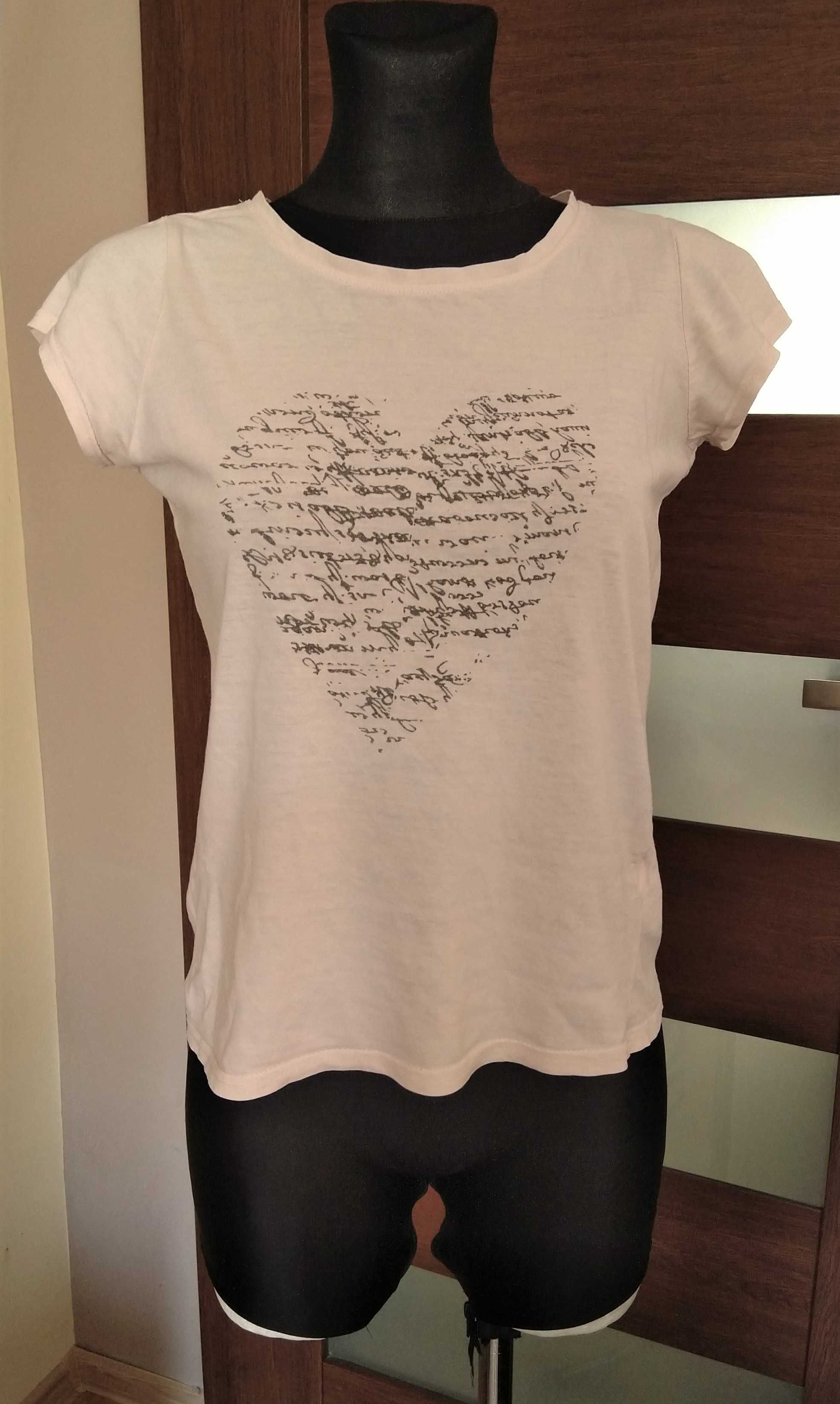 Koszulka T-Shirt z sercem z napisów pudrowy róż basic style basicowa