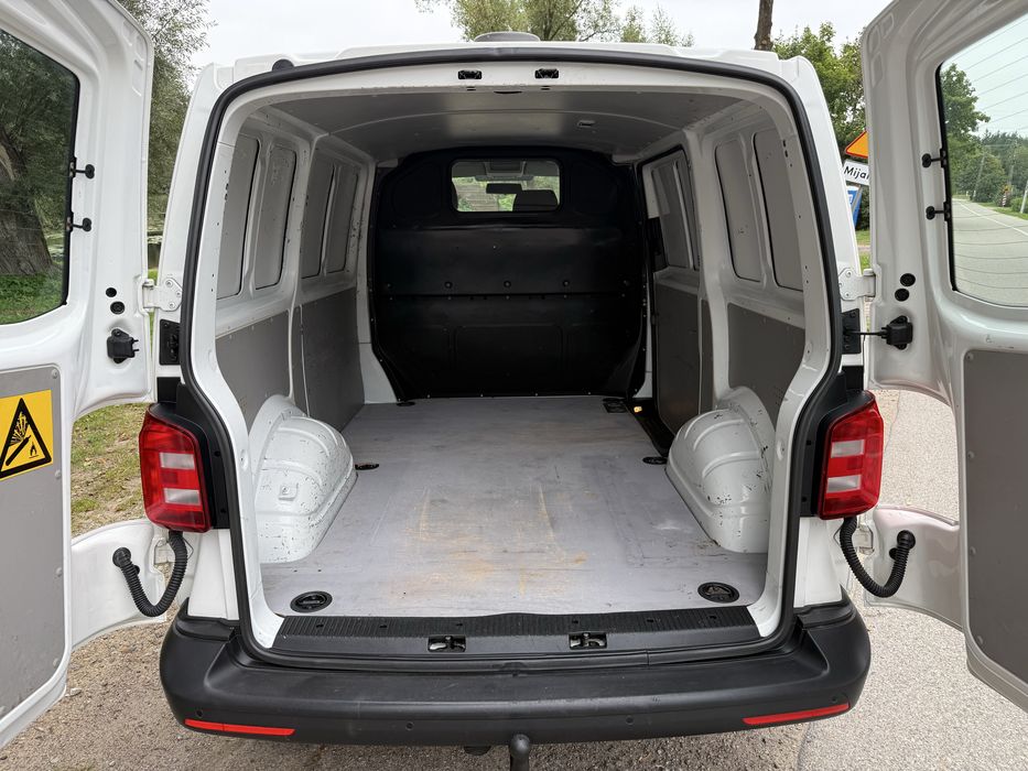 VW Transporter T6 16r 3 Osobowy Klima Kasten 2.0/140km Tuv Niemcy
