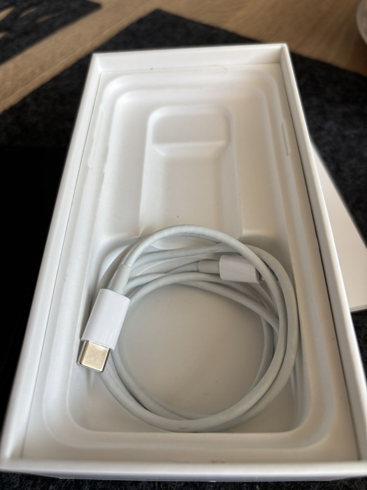 Iphone xs 64g uzywany przez kobiete