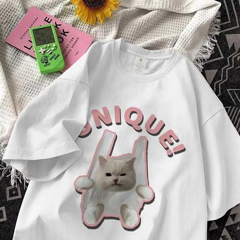 Жіноча стильна оверсайз футболка з принтом Кіт в мішку
