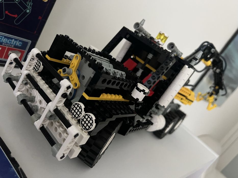 Lego 8868 ciężarówka technics pneumatic kultowa
