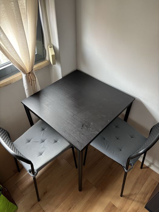 Conjunto de Mesa com Cadeiras IKEA