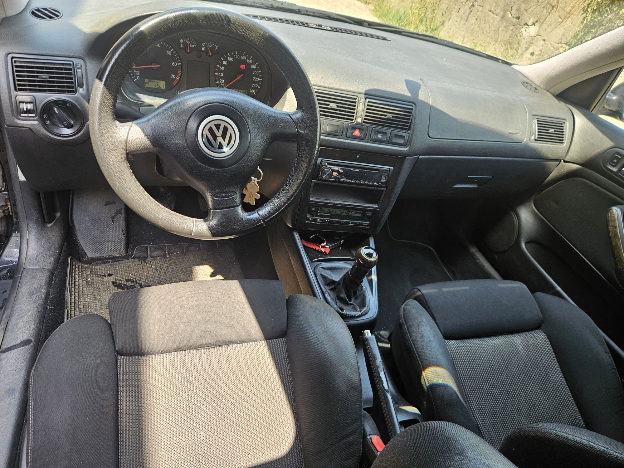VW GOLF GTI  150 cv edicion recaro