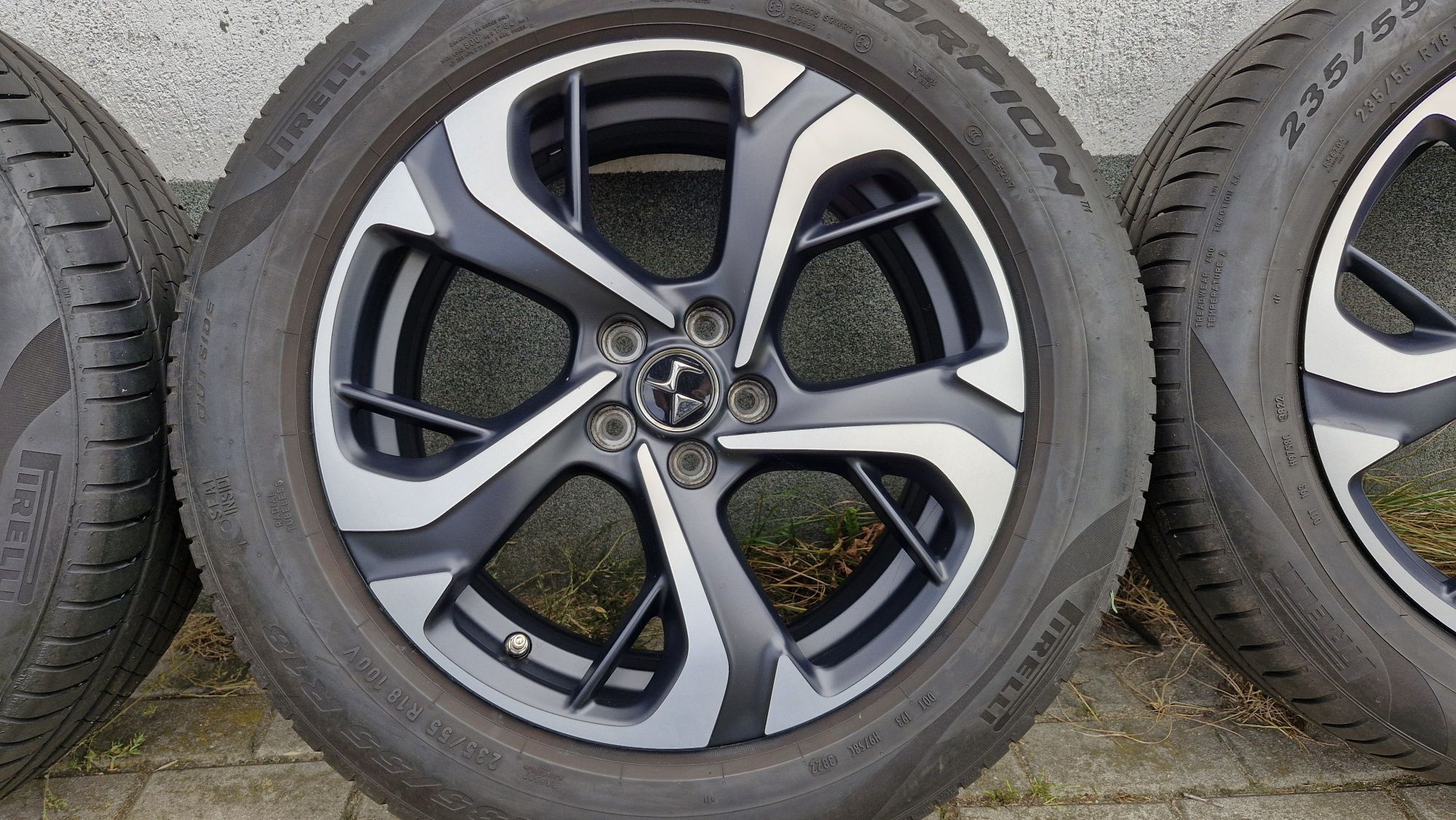 Oryginalne koła felgi Citroen DS7, 235/55 R18 Pirelli Letnie..Jak Nowe