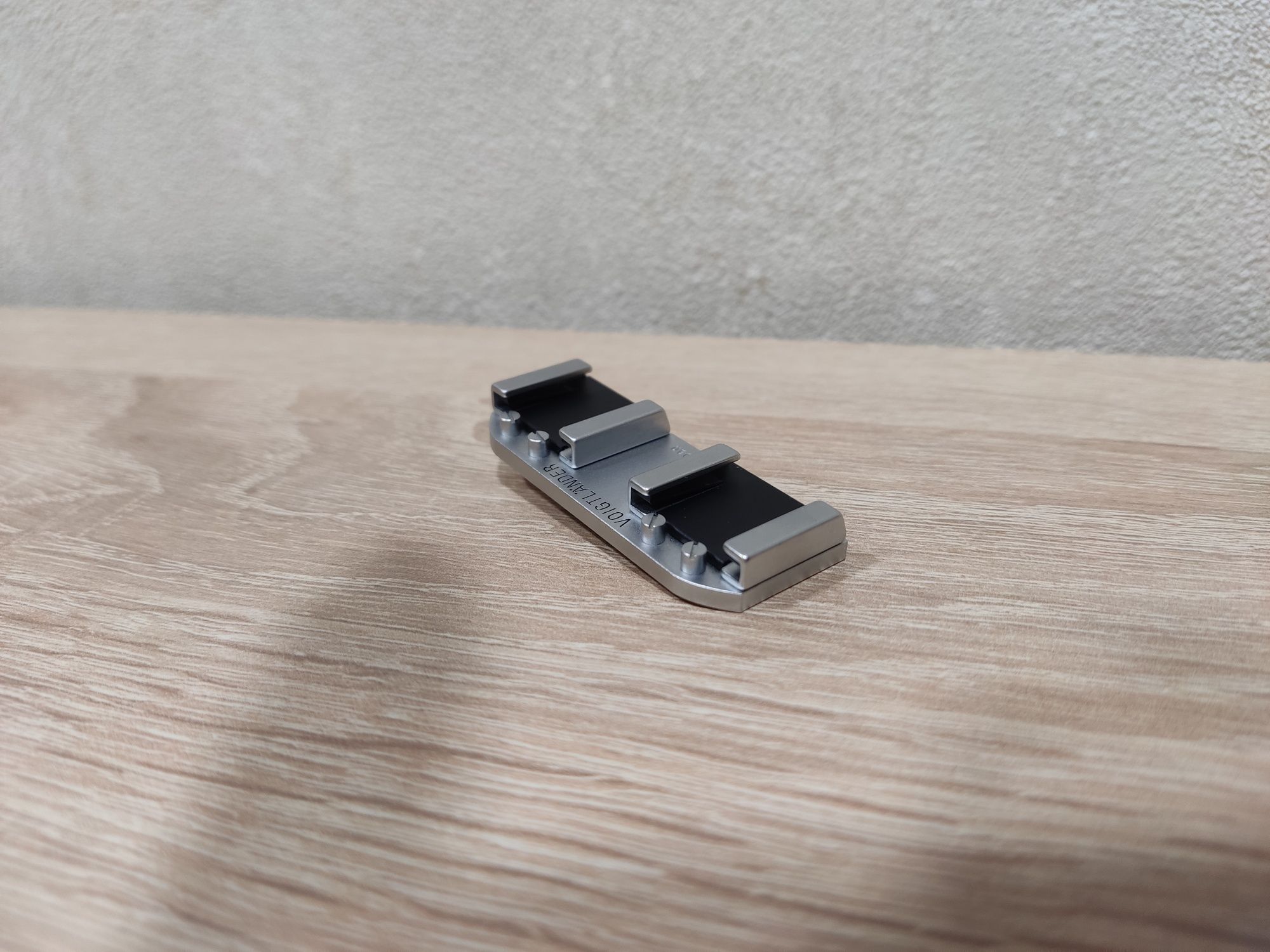 Переходник Voigtlander Double-Shoe Adapter (Type A)