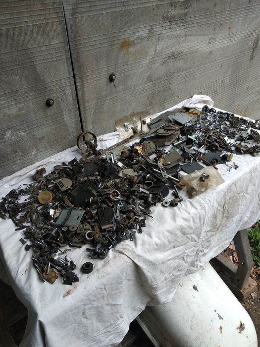 Запчастини до швейних машин