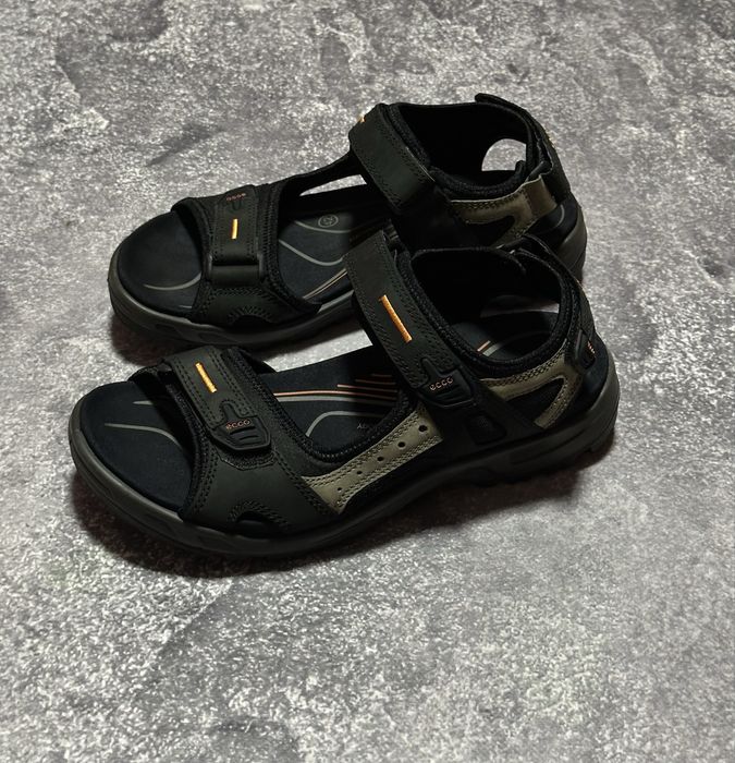 Босоніжки Ecco (оригінал, сандалі), є розміри 41,42,43