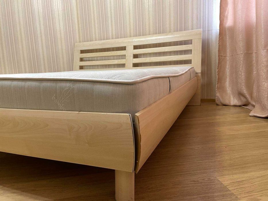 ліжко двоспальне, меблі для спальні