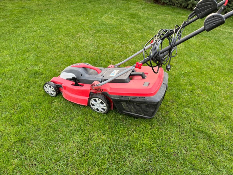 Газонокосилка 1.8 KW электро