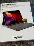 iPAD 10 gen - etui z klawiaturą Rugged Folio Logitech