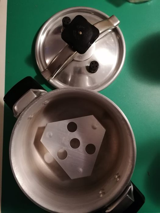 Szybkowar – garnek ciśnieniowy aluminiowy