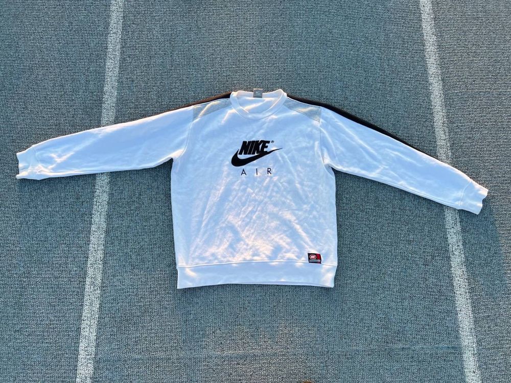 Кофта nike vintage білого кольору