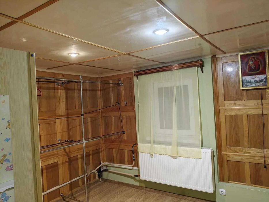 продається будинок