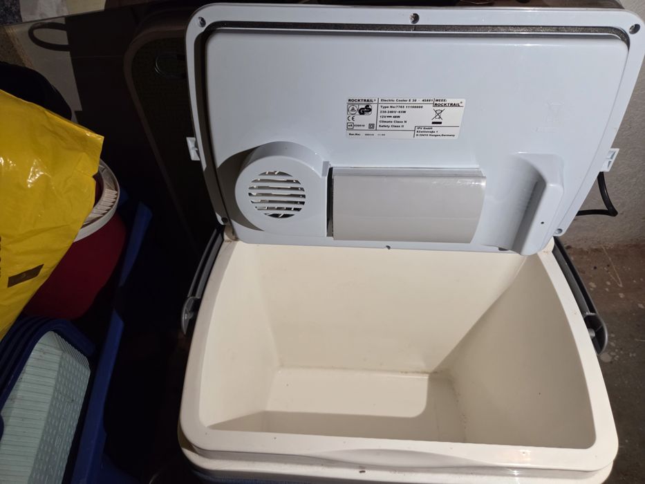Vendo geleira eléctrica Rocktrail 48 L