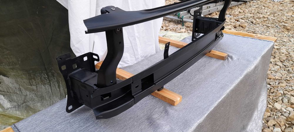 Belka zderzaka przedniego wzmocnienie VW Polo VI