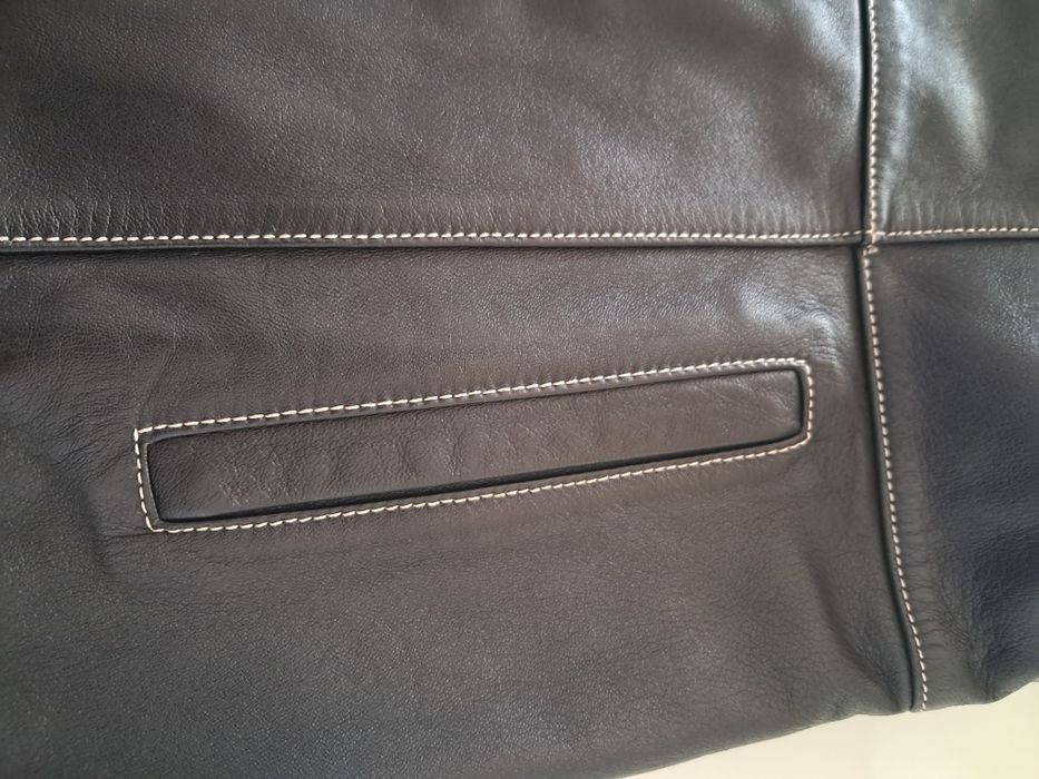 Casaco 3/4 em pele preto impecável