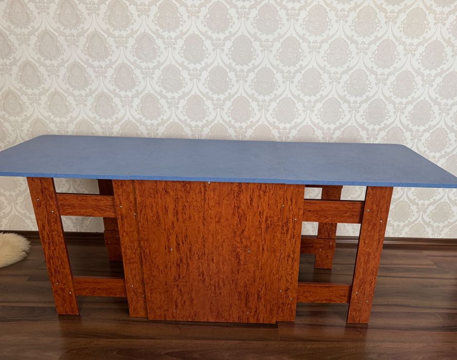 Стильні Стільці для кухні, вітальні