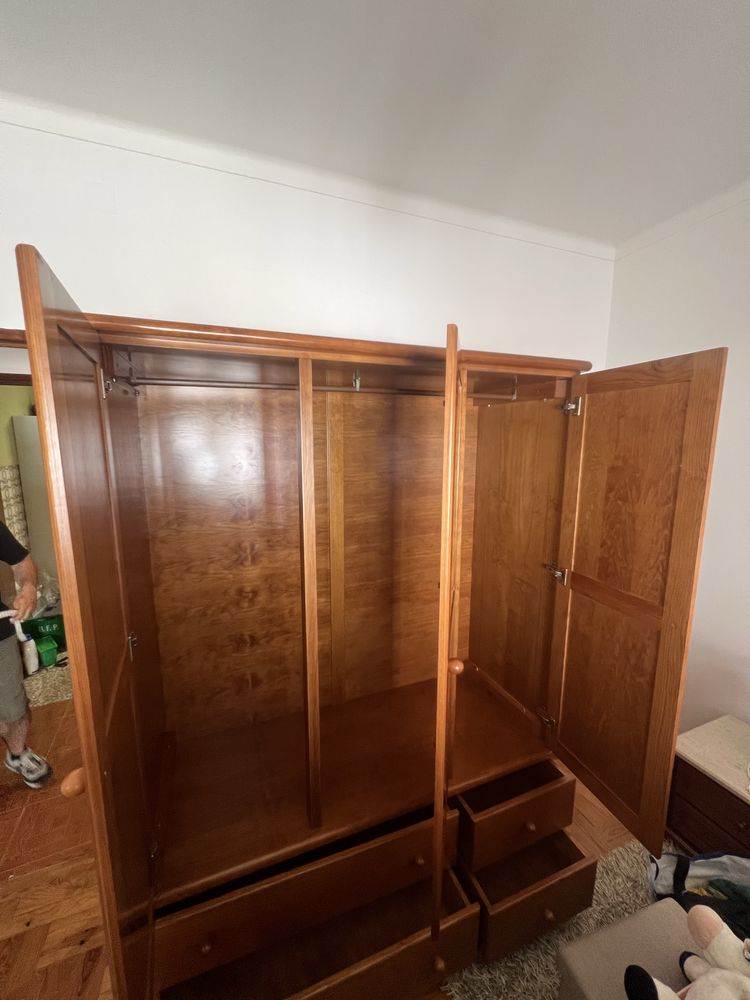 Mobilia quarto.
