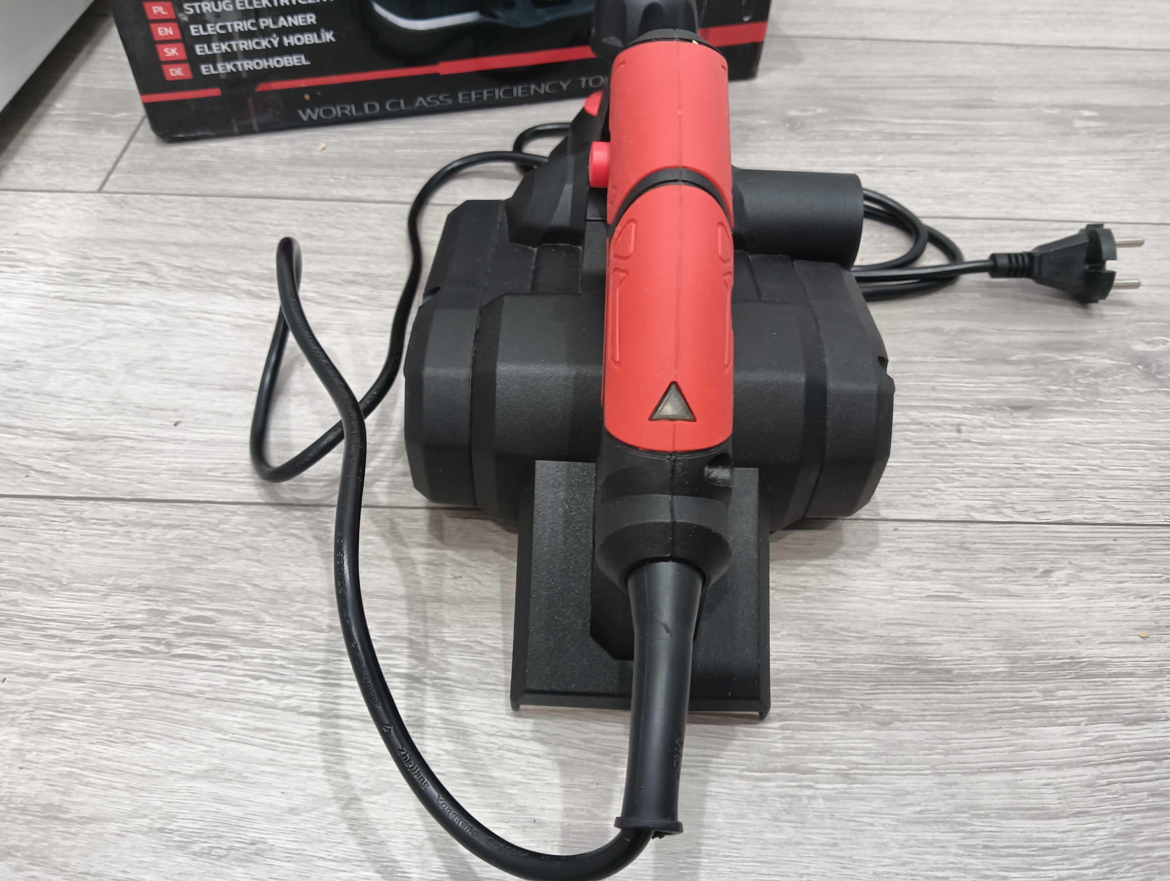 Strug sieciowy 230 V 1600 W