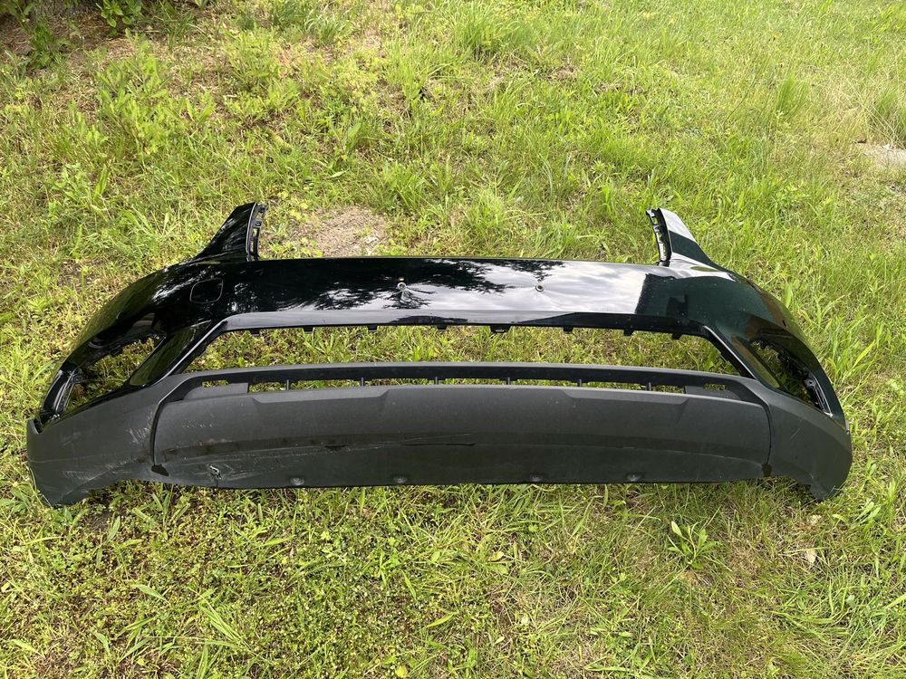 Volvo XC40 zderzak przód czarny