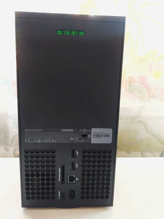 Продам XBOX series X 1ТВ