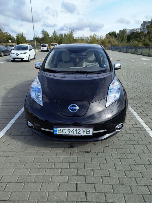 Продам NISSAN LEAF 2012