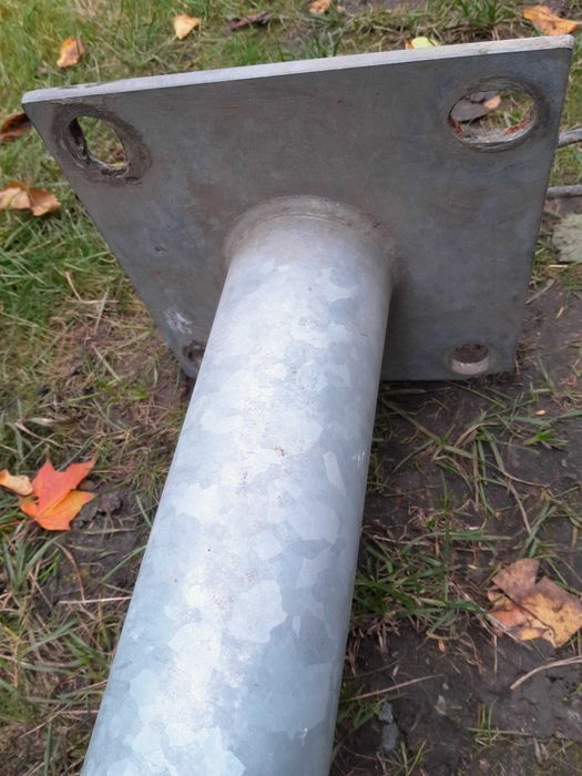 Słup oświetleniowy ocynkowany 3m +fundament betonowy