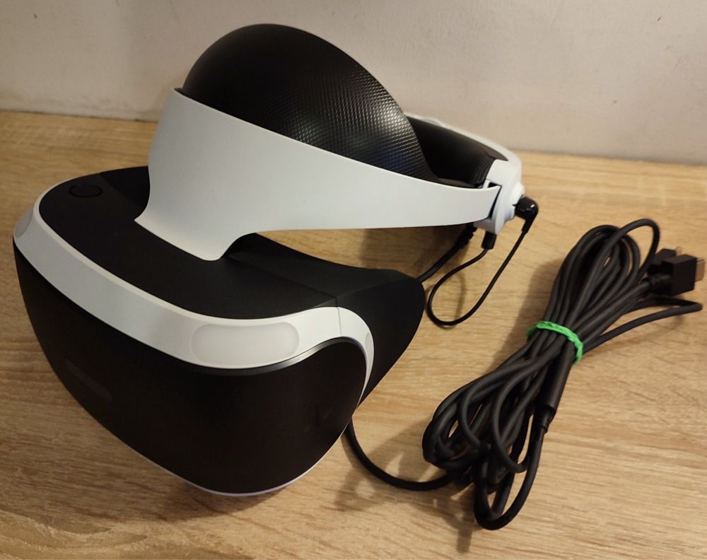 Продаю VR 2 шлем на PS4