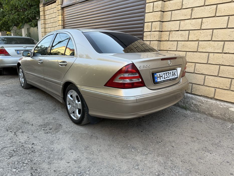 Продам мерседес С203 на полном боевом ходу 2006год