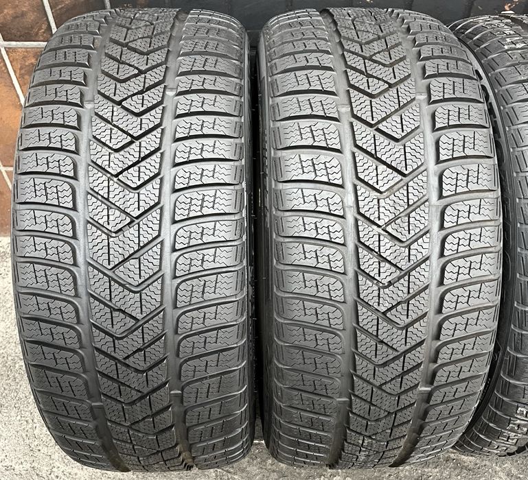 Зима 4шт Pirelli Sottozero Winter  275/35 R19 245/40 R19