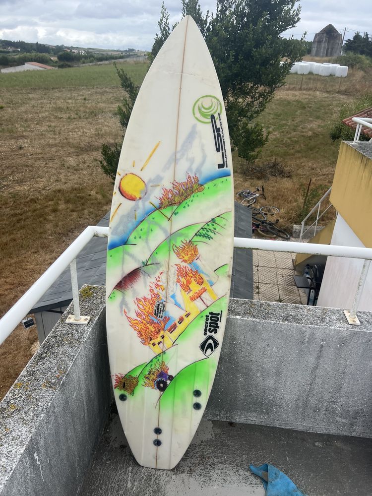 Prancha de surf 5’9” partida