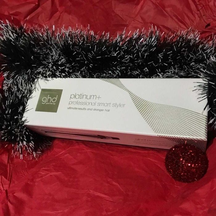 Profesjonalna prostownica do włosów GHD Platinum+, nowa i nieużywana