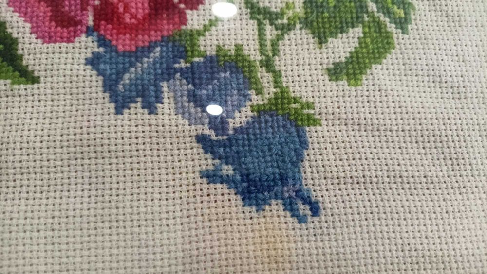 Obraz stary z haftem ręcznym 30 x 40 cm, krzyżykowy, rama