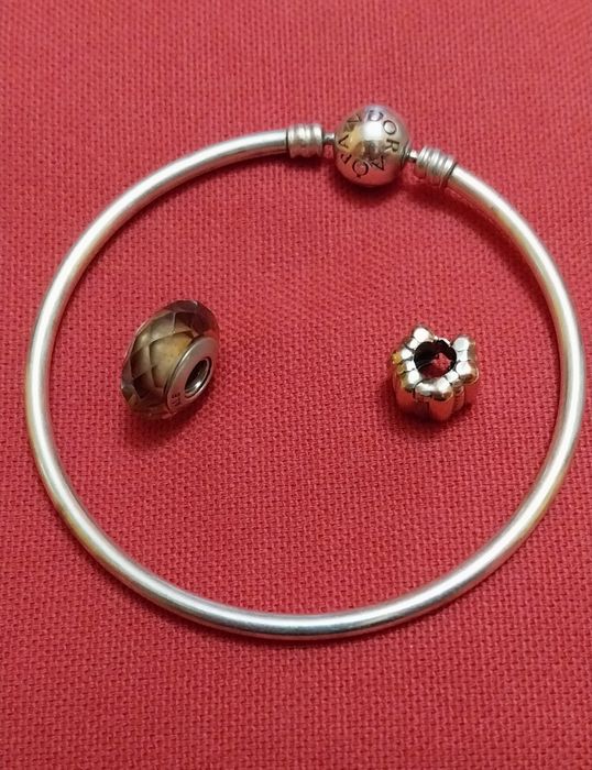 Pandora, pulseira + 2 contas prata/ouro