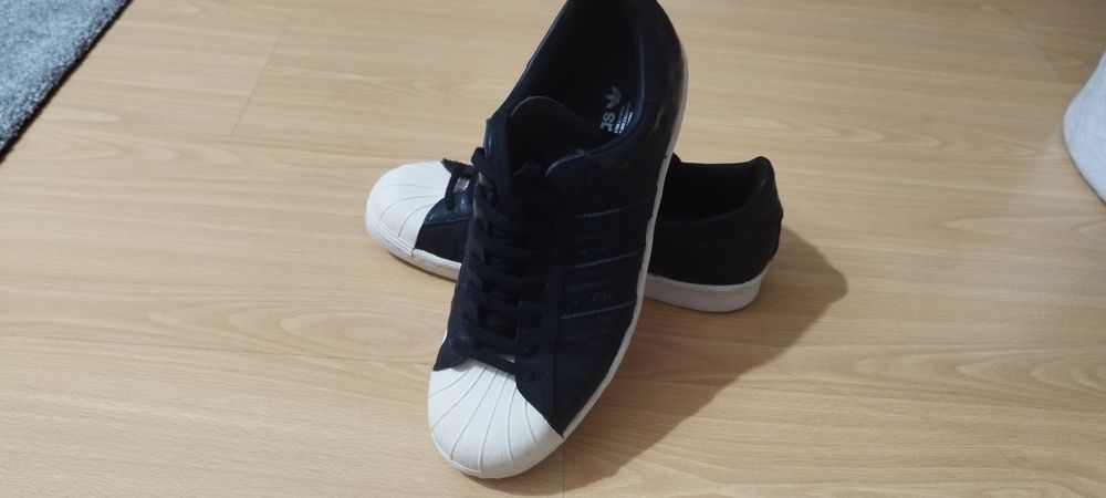 Sapatilhas adidas superstar pretas