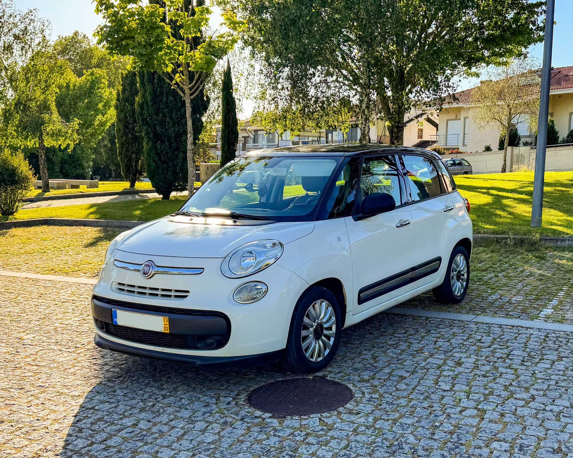 Fiat 500 L 2014 em ótimo estado