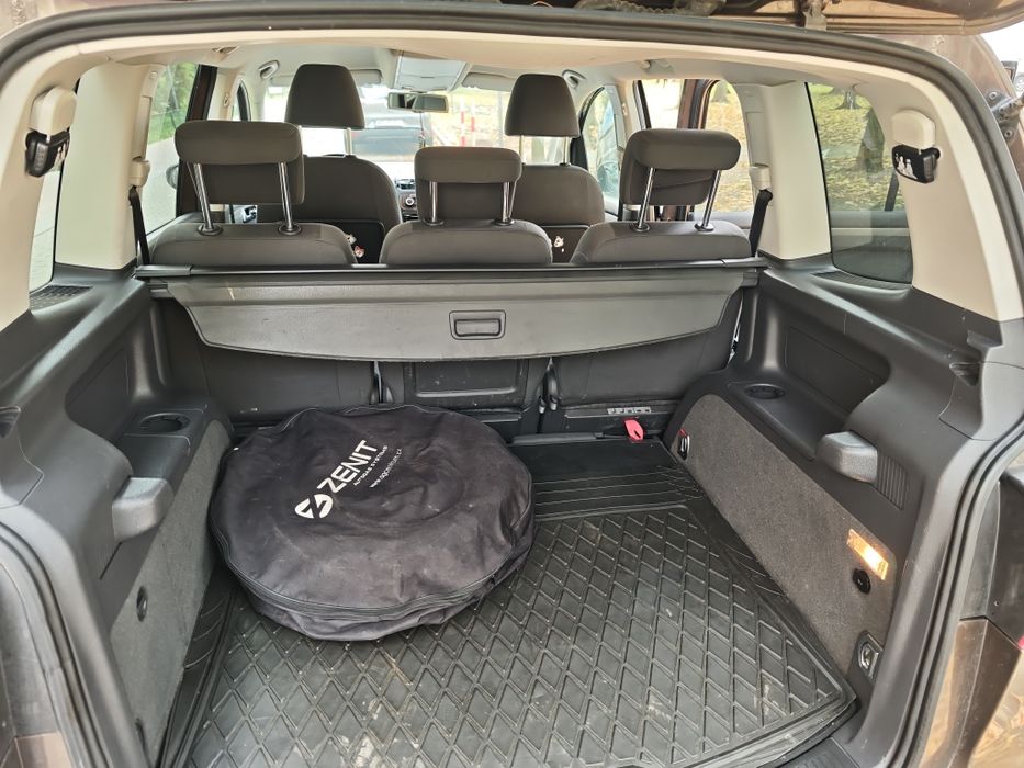 Sprzedam VW Touran, 1.6TDI, automat, 7os.