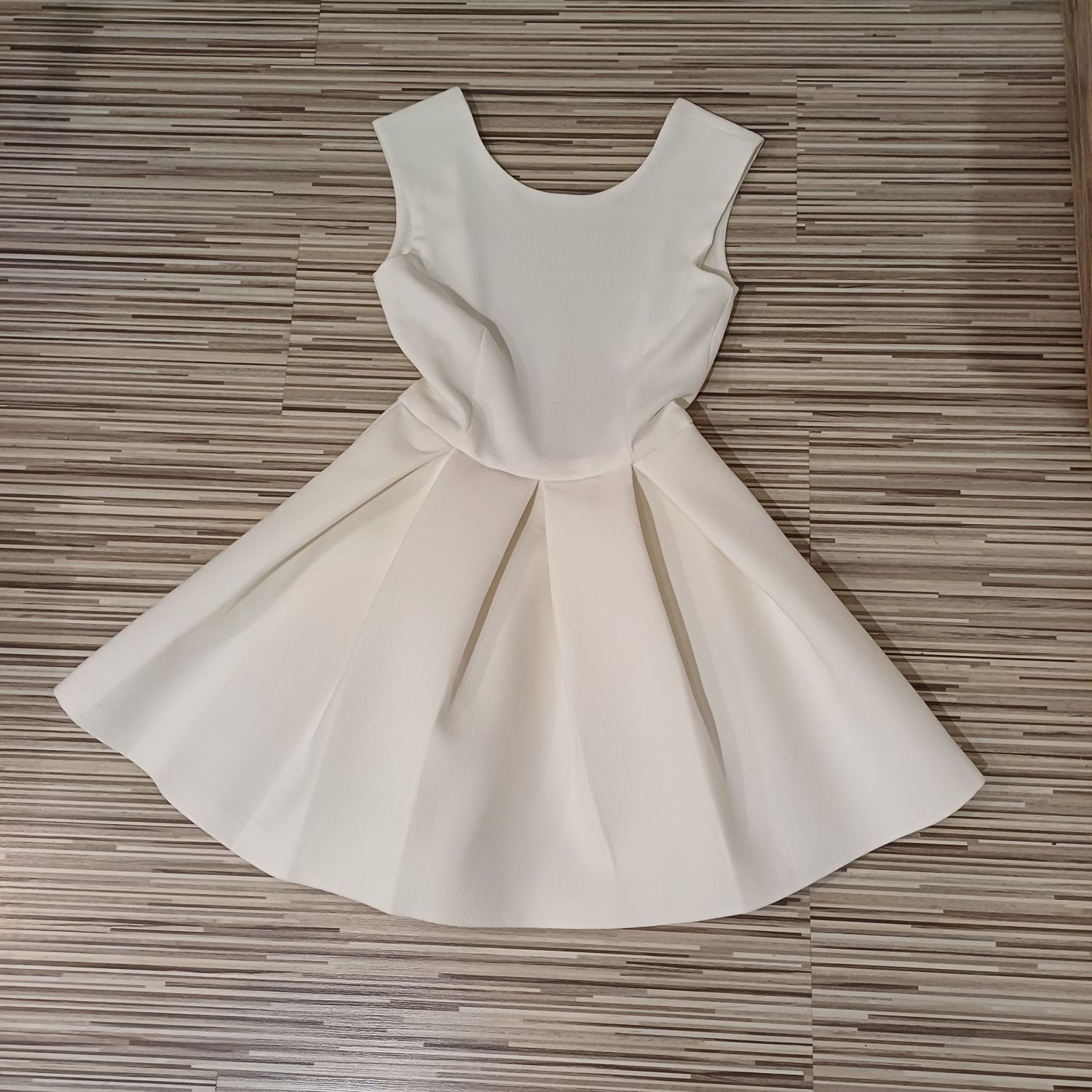 Sukienka asos aqua by aqua floyd 36 S 8 biała rozkloszowana biały