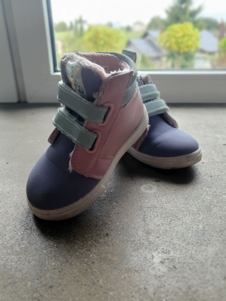 Buty ocieplane sinsay rozmiar 25