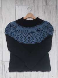 Sweter wełniany handmade
