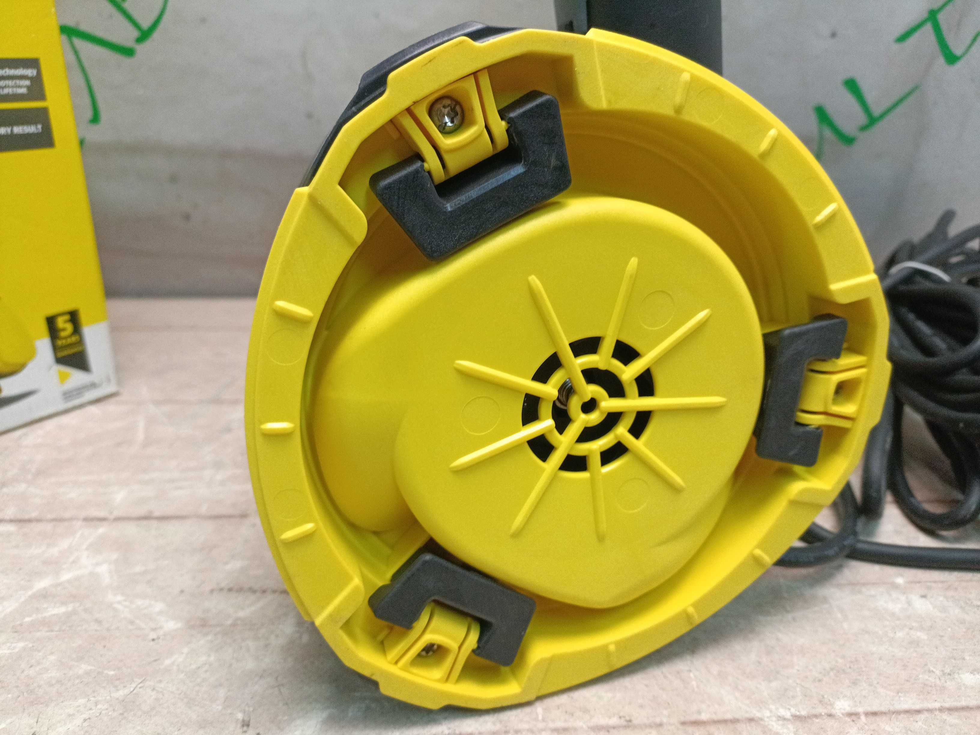 Kärcher sp 2 flat дренажний насос для чистої води, 6000л/год, до 7м.