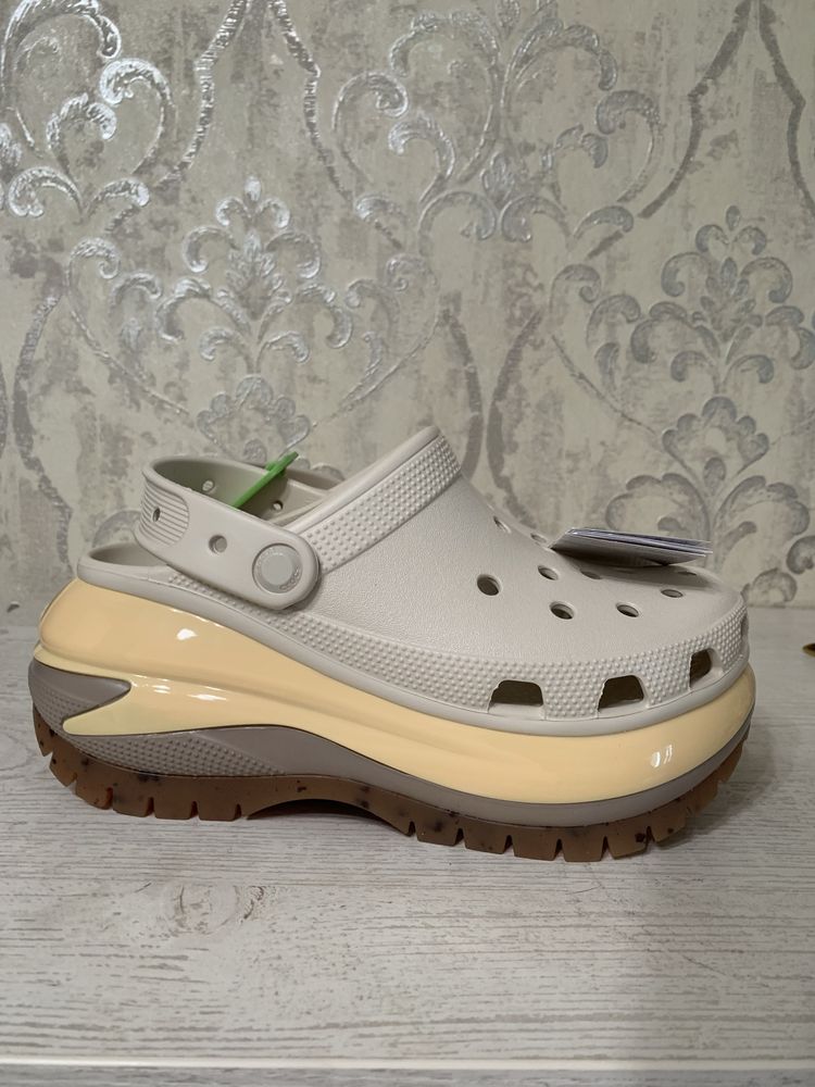Crocs жіночі розмір M5/W7
