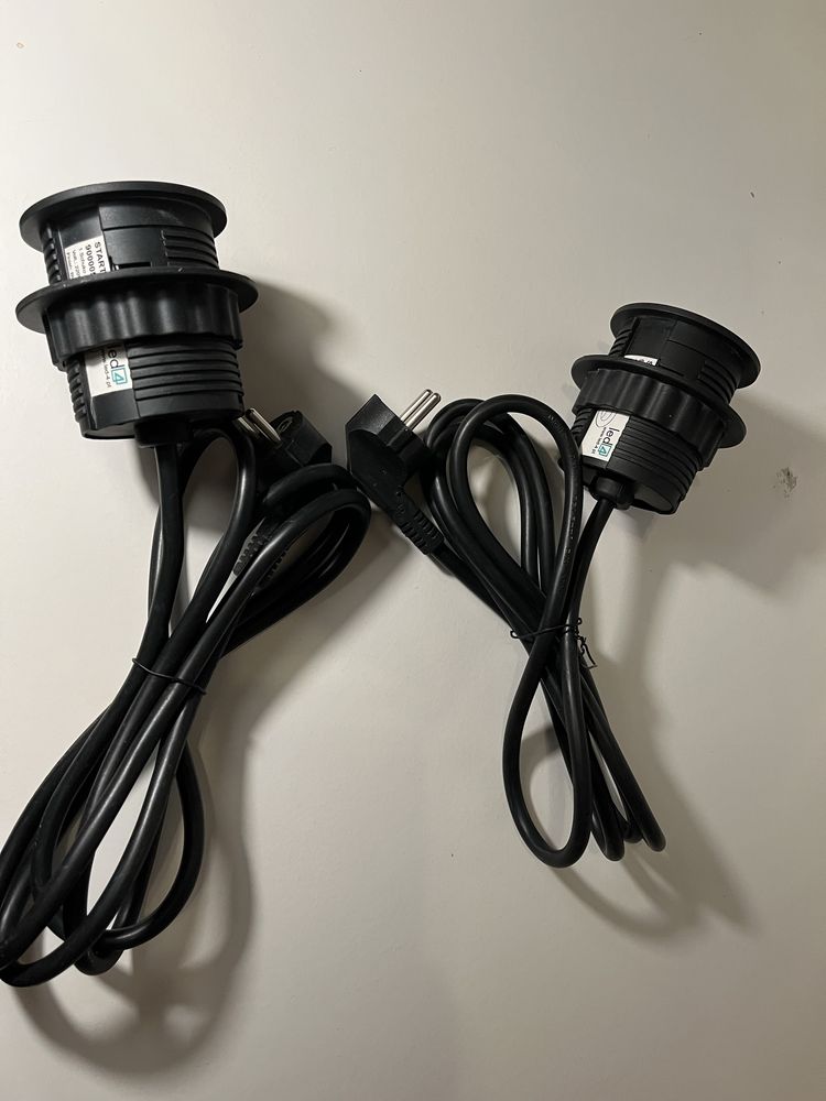 Tomada de secretária 2P+T+1USB