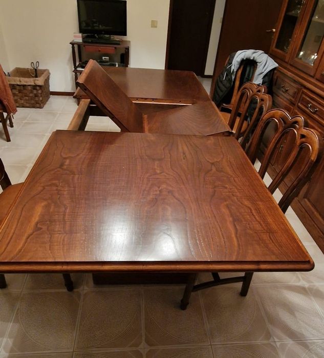 Mesa de jantar+ 6 cadeiras - usado