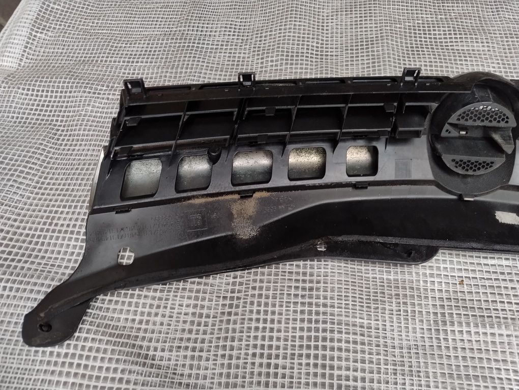 Opel Astra H 3 atrapa grill przód chrom kompletna oryginalna gril 5d