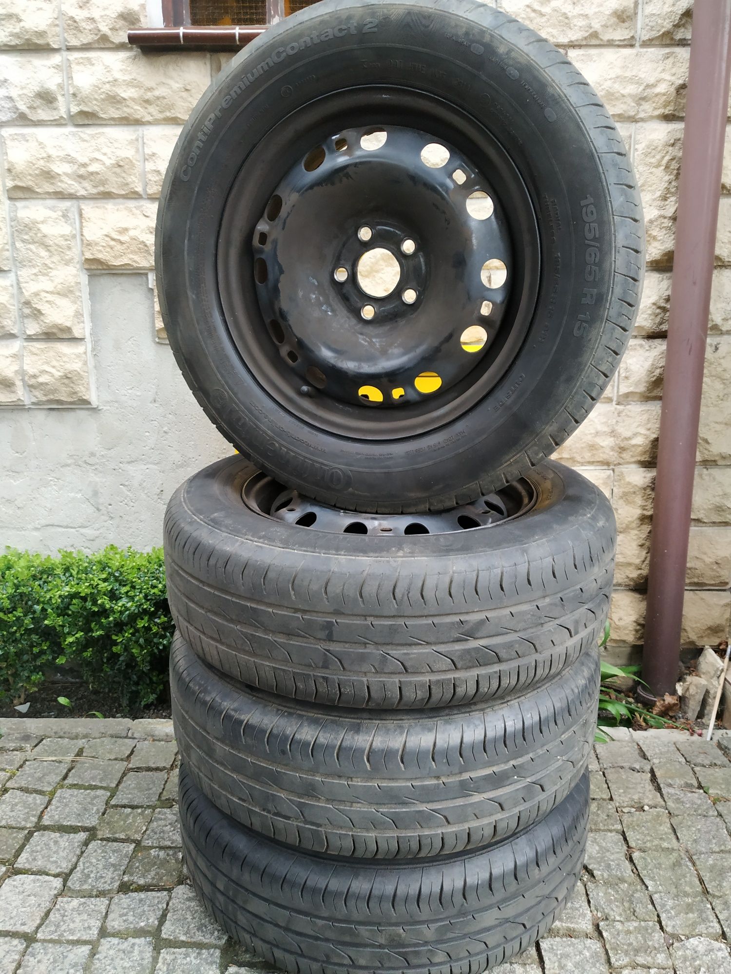 Felgi stalowe 5x100 15 ET38 VW 195/65 R15 Skoda Seat  opony letnie