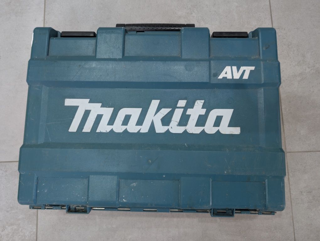Młot udarowy Makita HM0871C