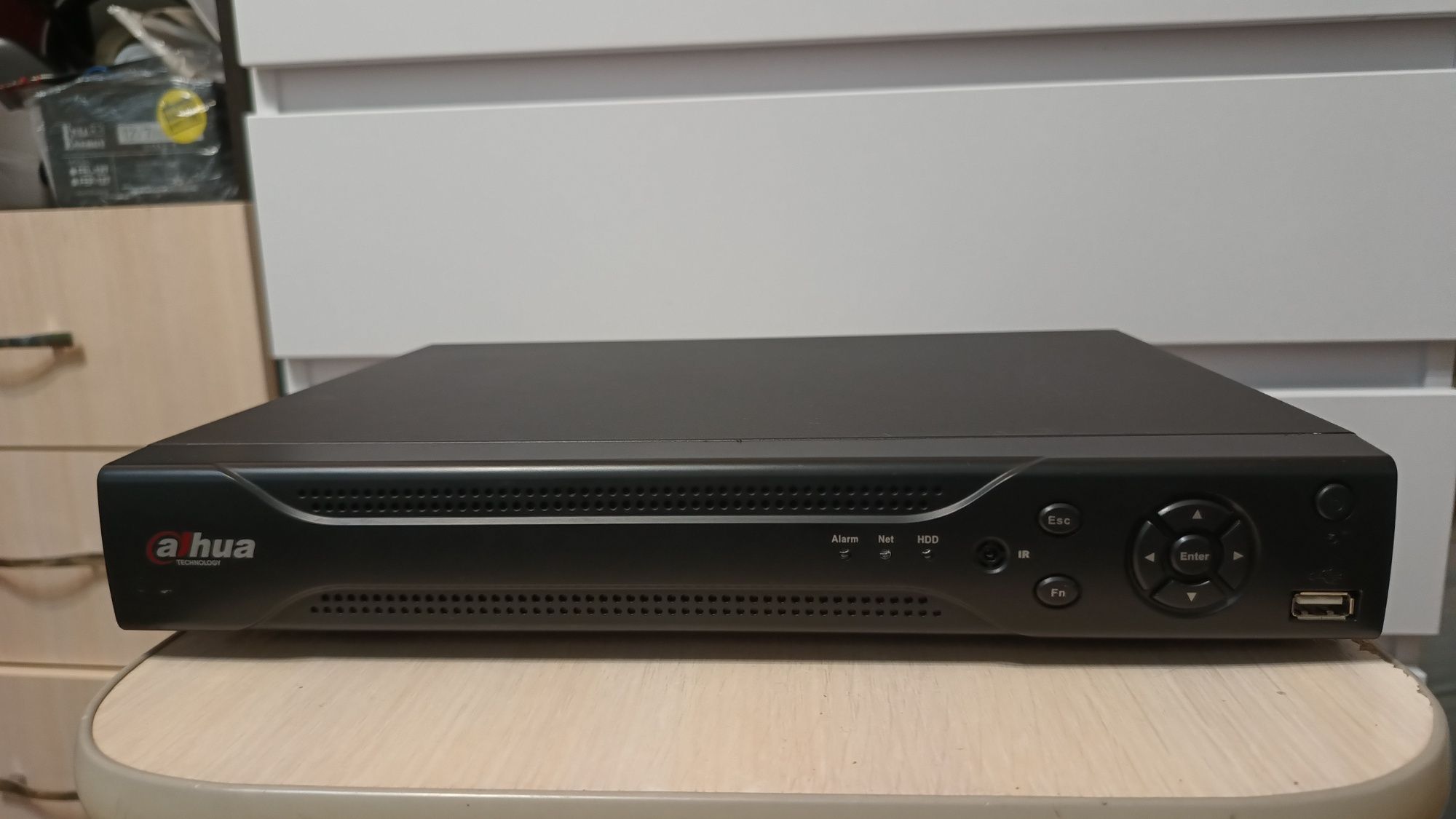 Відеореєстратор DH-DVR3104H