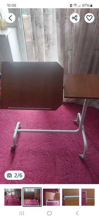 Стіл приліжковий